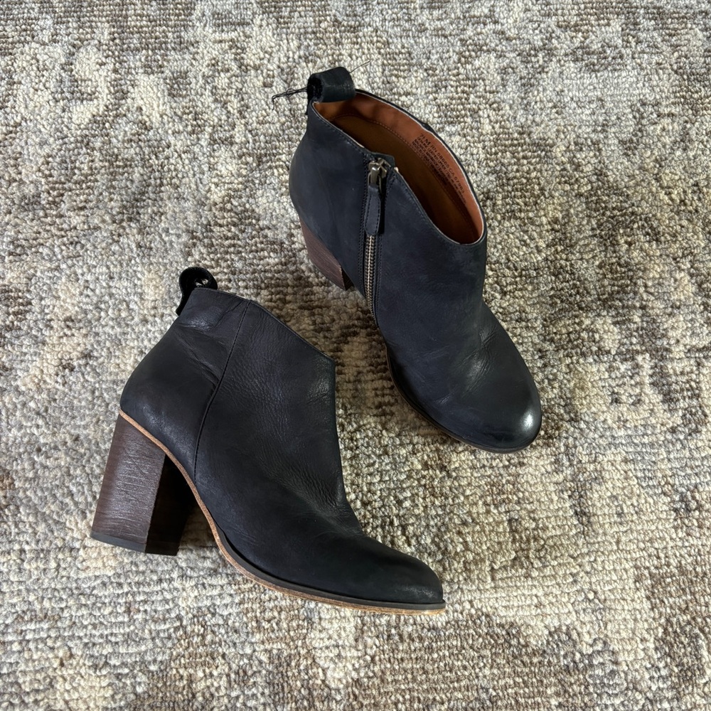 BP. Nordstrom | lance Lea short black basic heeled genuine leather ankle booties